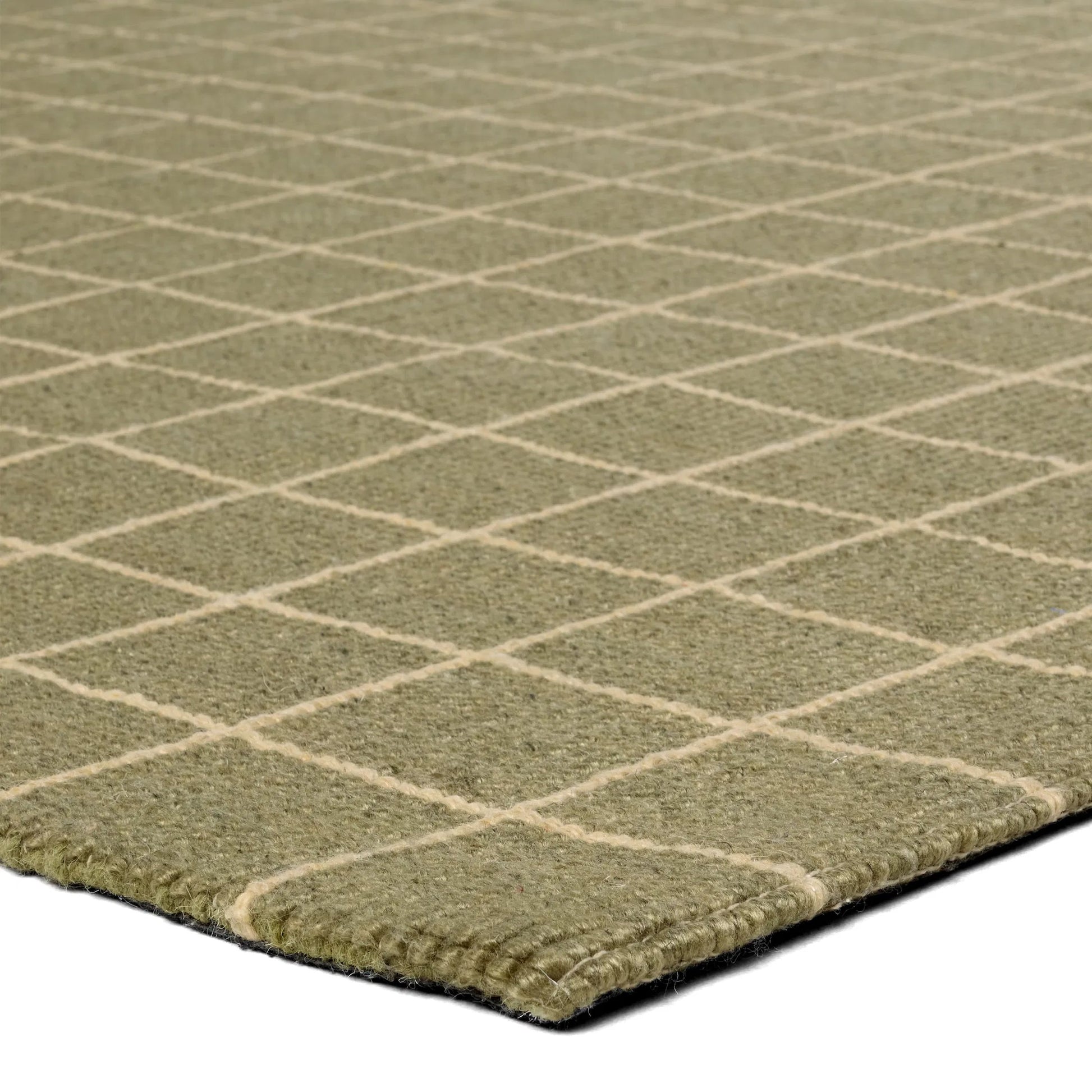 Oxford By Barclay Butera OBB07 Rug by Jaipur Living in green. Made from 50% wool 50% pet yarn in a unique style.