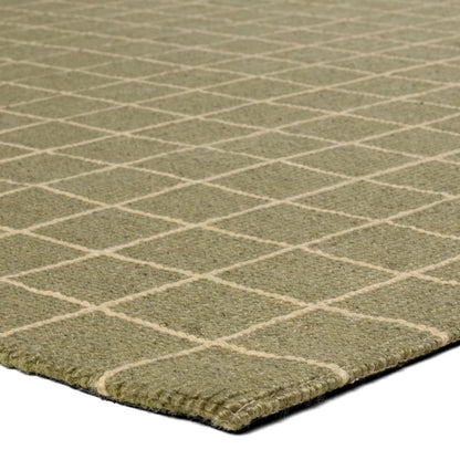 Oxford By Barclay Butera OBB07 Rug by Jaipur Living in green. Made from 50% wool 50% pet yarn in a unique style.