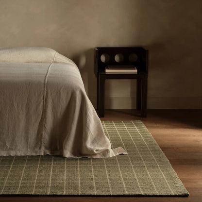 Oxford By Barclay Butera OBB07 Rug by Jaipur Living in green. Made from 50% wool 50% pet yarn in a unique style.