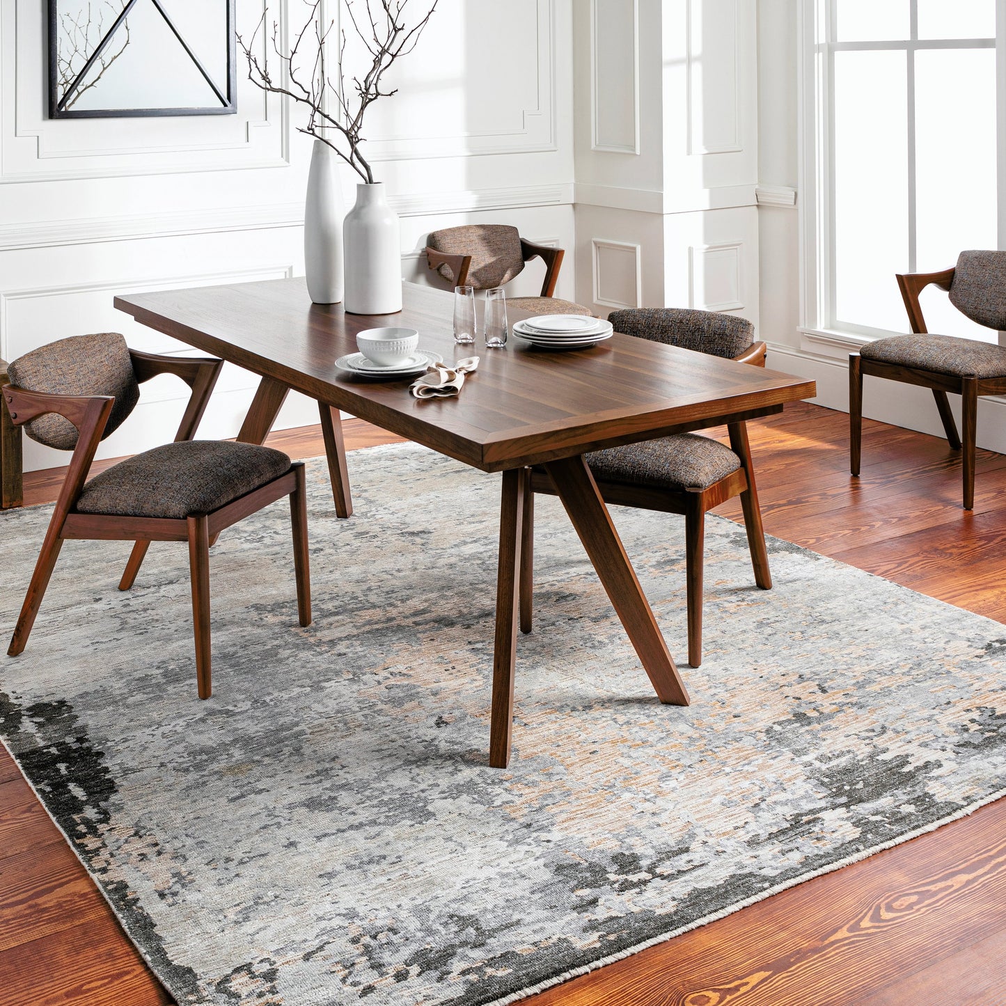011 SI-1887725,SI-1887726,SI-1887727,SI-1887728,SI-1887729,SI-1887730,SI-1887731 | Lifestyle | Ocean Rug - 26050 by Surya in taupe, light gray, brown, oatmeal, black. Made from 60% new zealand wool, 40% viscose in a unique style.
