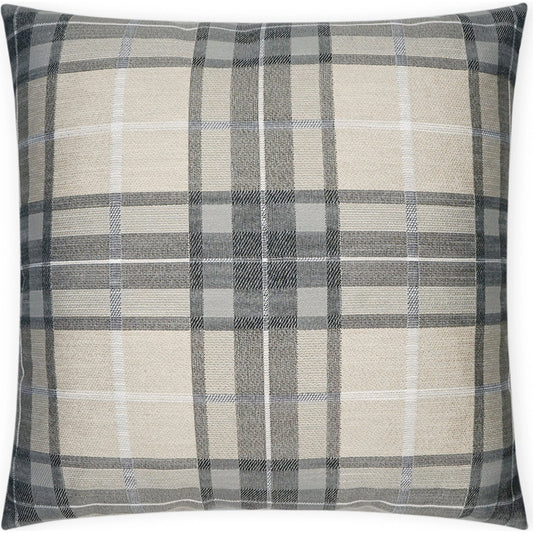 Roddy by DV Kap Home. Made from 84.78% poly(uv), 15.22% olefin(uv) in a modern style.