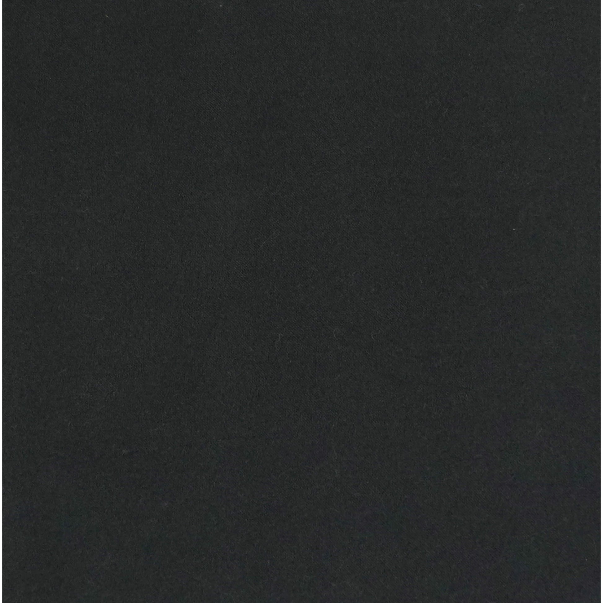 Sundance Pillow by DV Kap Home. Made from 100 % poly(uv) in a modern style.