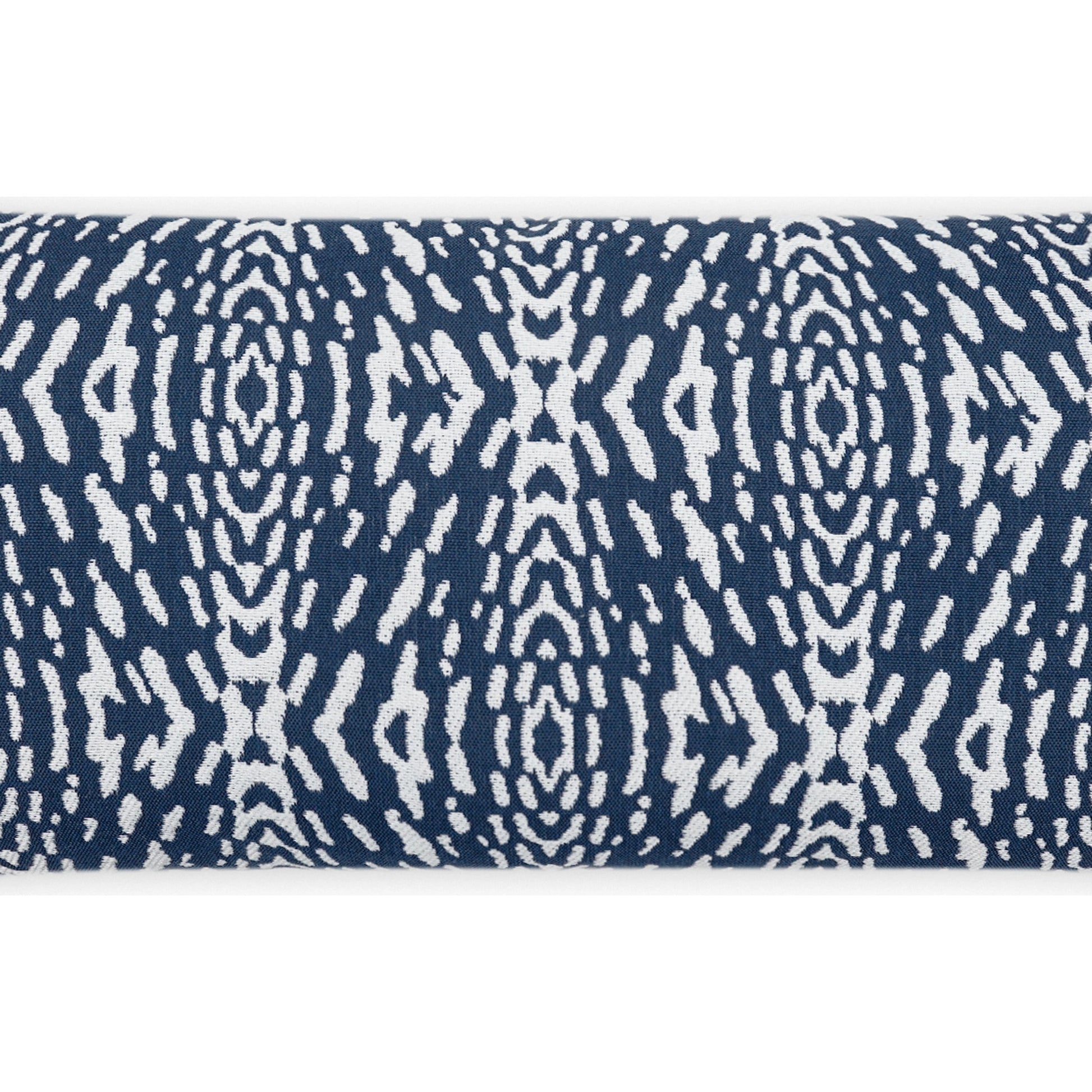 Riff Lumbar by DV Kap Home. Made from 49% polyester 51% polypropylene in a modern style.