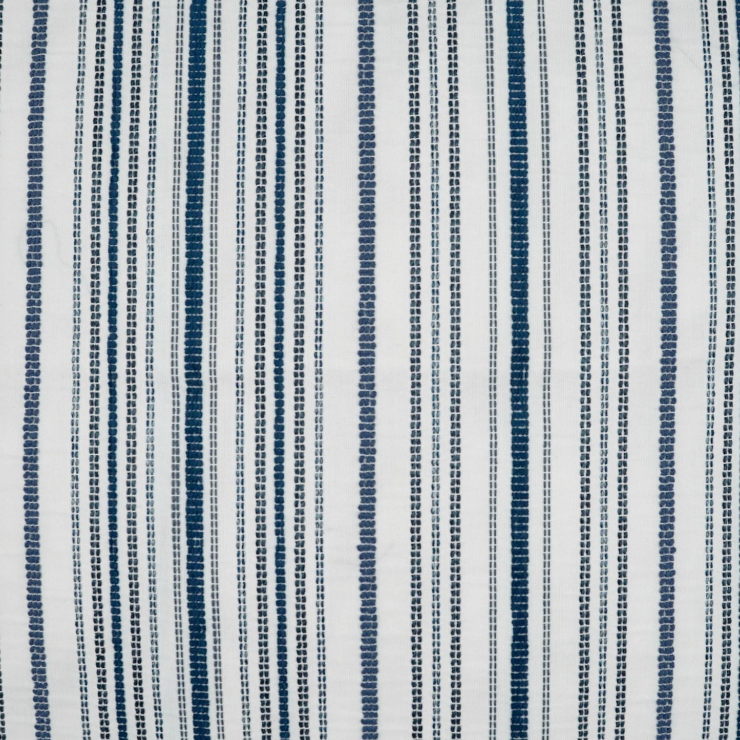 002 SI-2027395 | Additional Silo | Accola Pillow by DV Kap Home. Made from 47.05% poly(uv), 35.02% pcrpoly(uv), 17.93% olefin(uv) in a modern style.