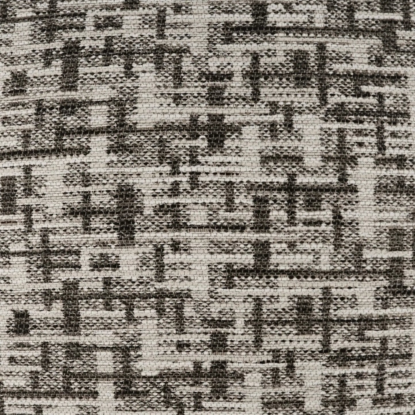 003 SI-2382637 | Closeup | Zahwe Indoor/Outdoor Pillow by DV Kap Home. Made from 81.19% poly(uv), 18.81% olefin(uv) in a transitional style.