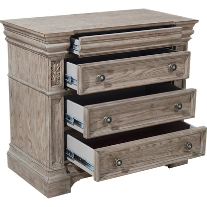 Kingsbury Bachelor's Chest by Pulaski Furniture in french grey. Made from oak veneers, hardwood solids in a traditional style.