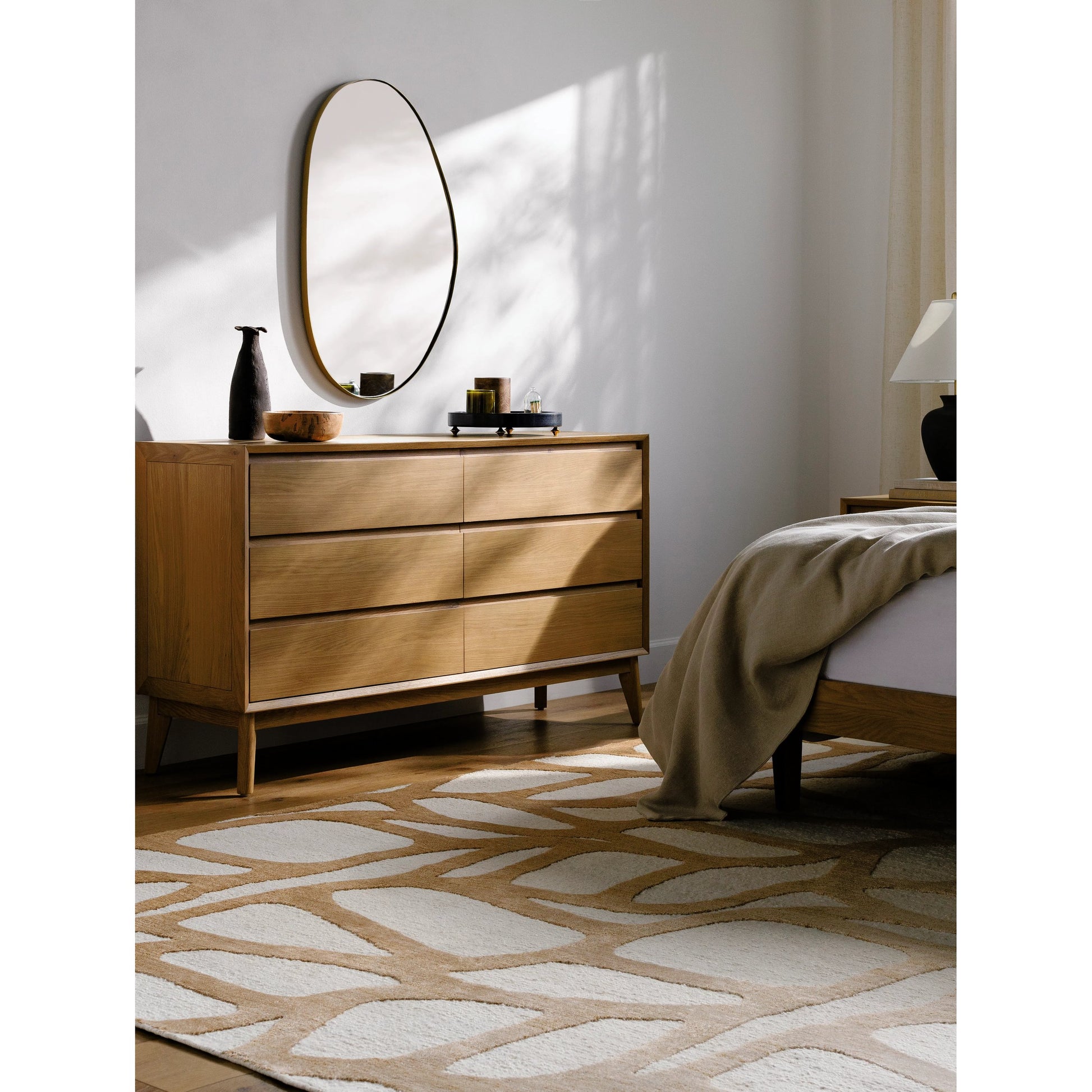 Ombre OMB-2301 Rug by Surya in beige, cream, sandstone, ivory. Made from face: 70% wool, 30% viscose in a unique style.
