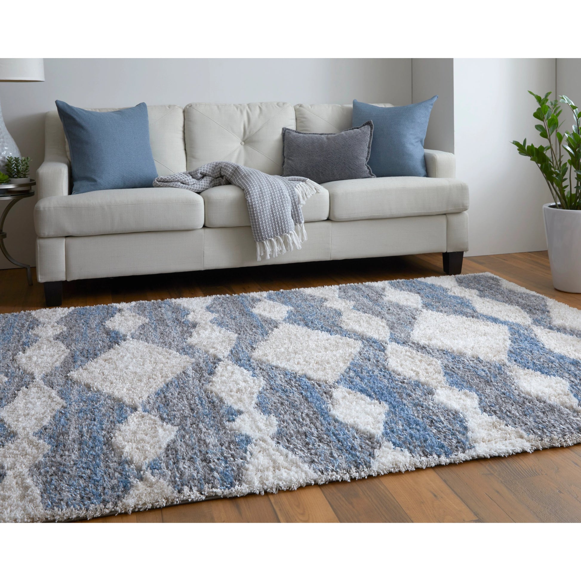 Mynka Transitional Diamond Rug - 39IFF by Feizy. Made from polyester in a unique style.