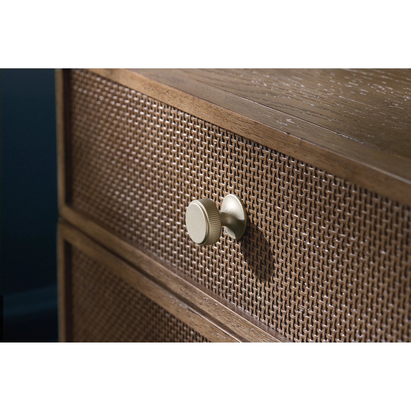 006 SI-2250678 | Closeup | Sonnet Executive Desk by Hooker Furniture in medium wood and wren. Made from unique in a transitional style.