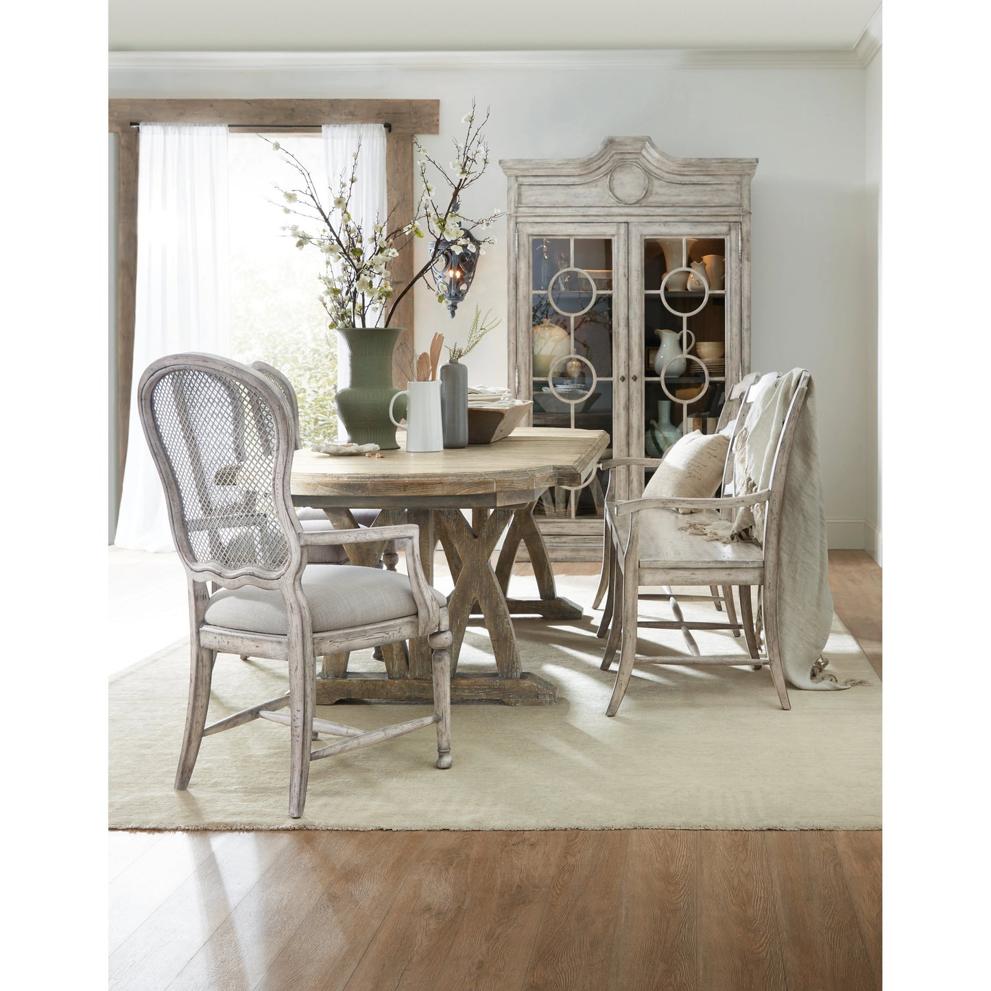 008 SI-1748439 | Lifestyle | Gaston Side Chair (Set of 2) by Hooker Furniture in grey and mercantile white. Made from fabric, metal in a traditional style.
