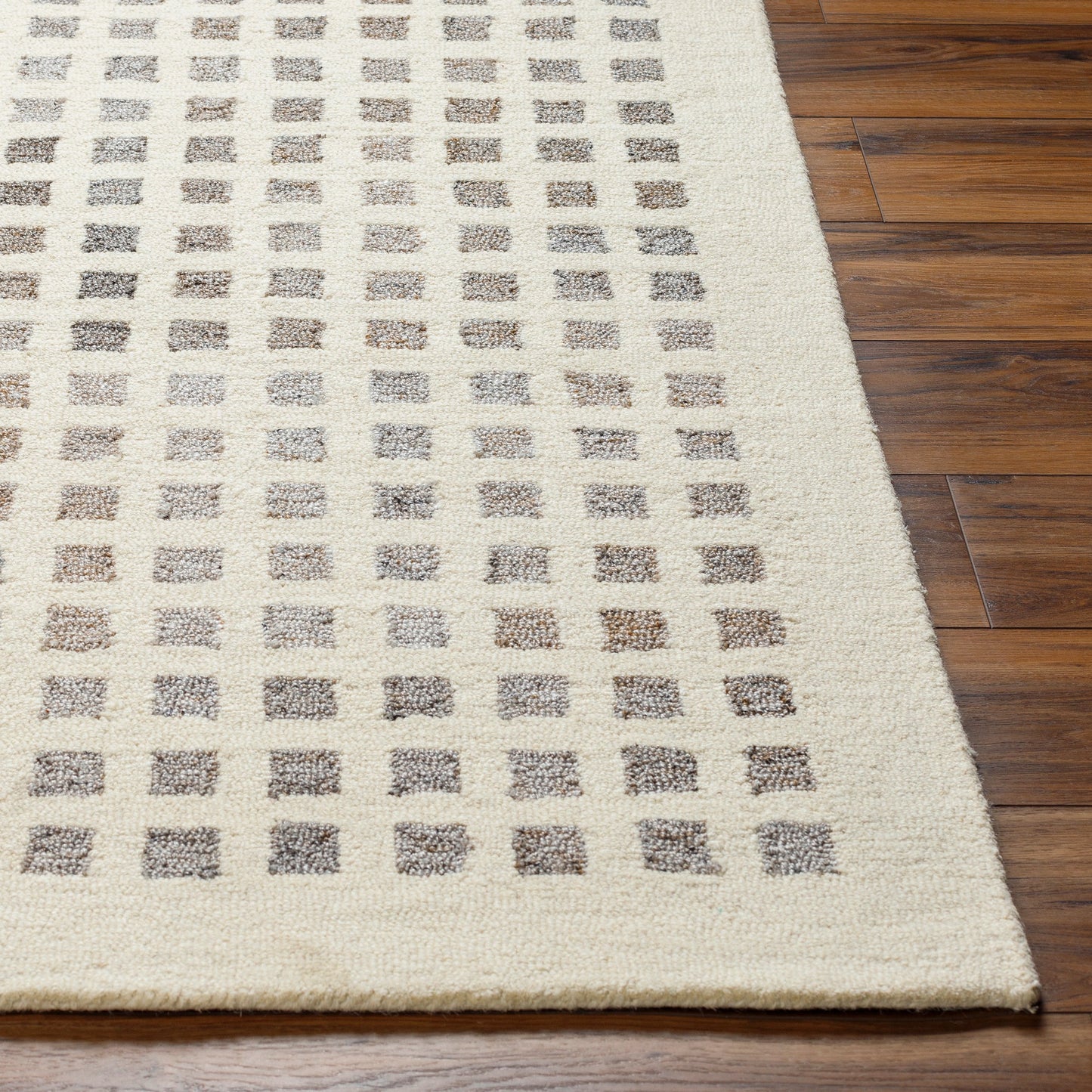 003 SI-1922047,SI-1922049,SI-1922050,SI-1922051 | Closeup | Ottawa Rug by Livabliss in beige, gray, brown, light gray. Made from main: 73% wool, main: 27% recycled pet yarn in a modern style.