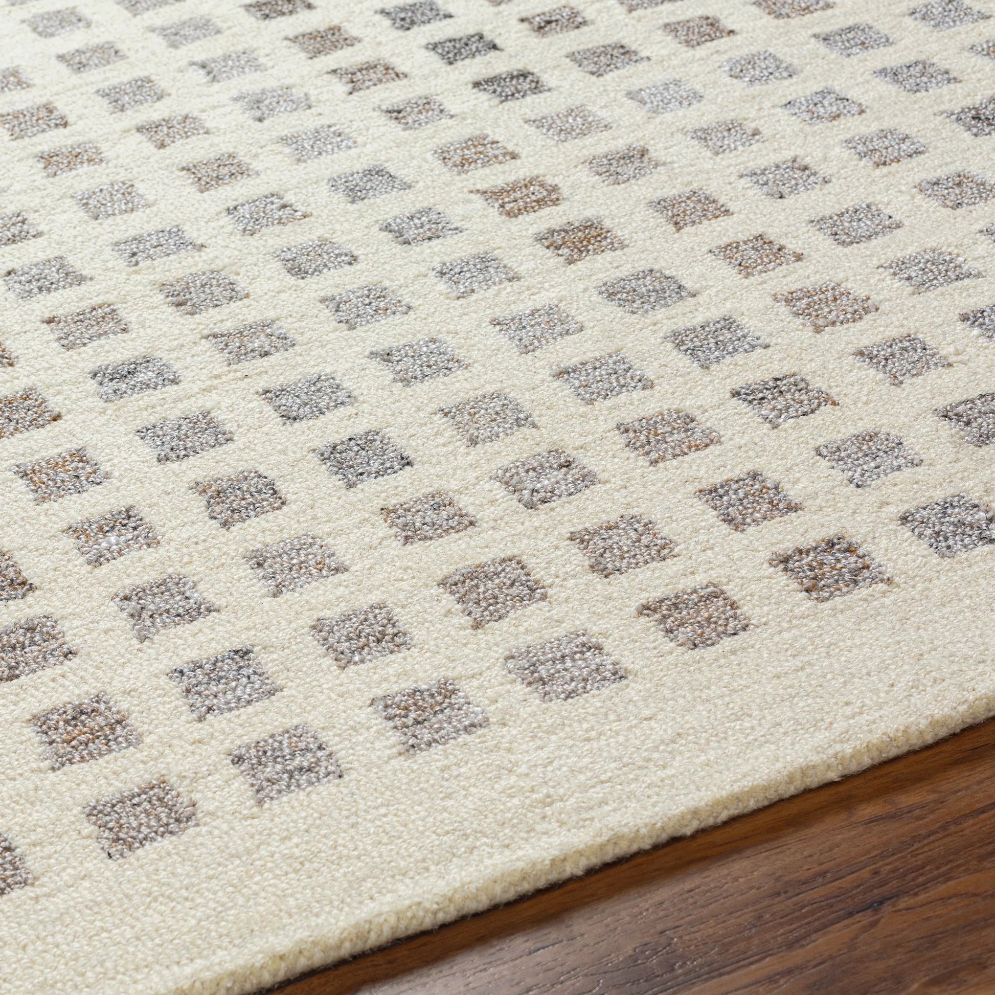 Ottawa Rug by Livabliss in beige, gray, brown, light gray. Made from main: 73% wool, main: 27% recycled pet yarn in a modern style.