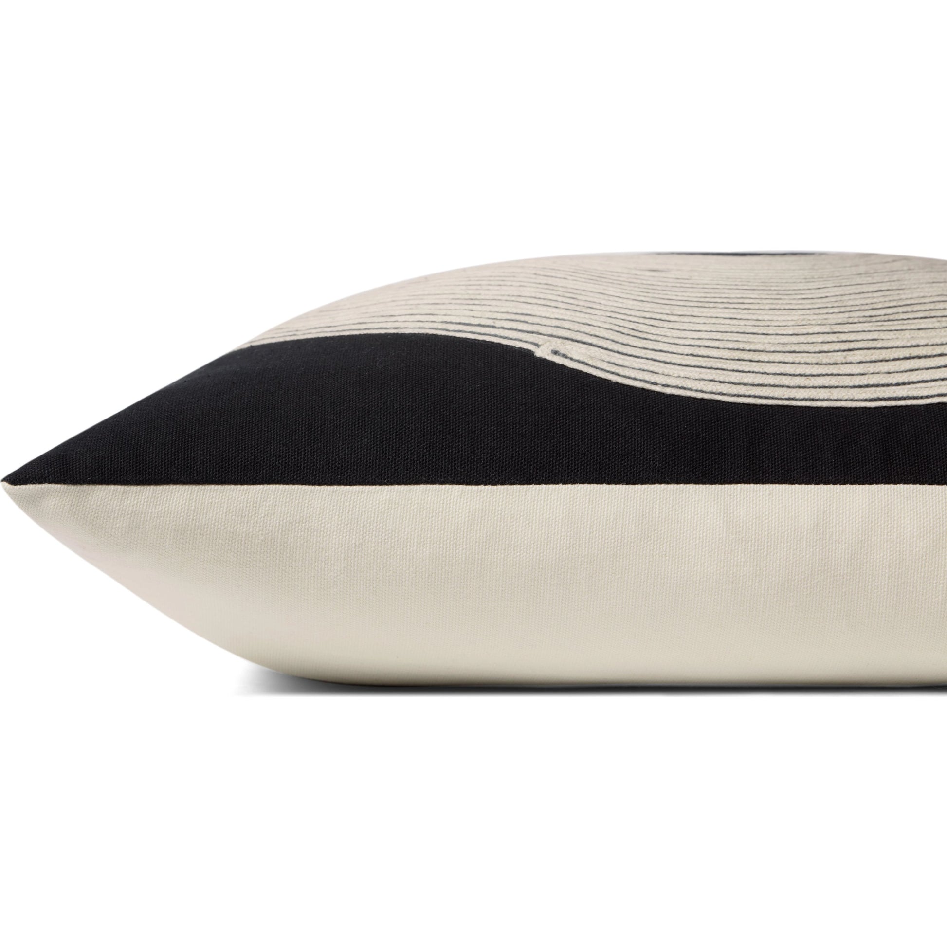 PLL0035 by Loloi in black, natural. Made from cotton, polyester in a modern style.