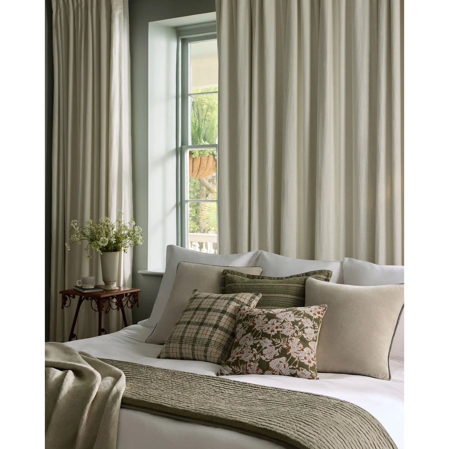 004 SI-2352045,SI-2352048 | Lifestyle | PCJ0023 Green Pillow by Chris Loves Julia x Loloi in green, natural. Made from 100% cotton in a modern style.