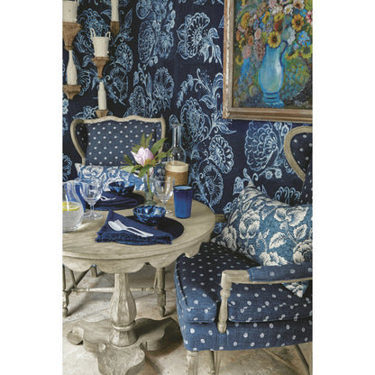 William Yeoward Overbury Breakfast Table by Jonathan Charles in grey and greyed oak. Made from oak in a cottage & farmhouse style.