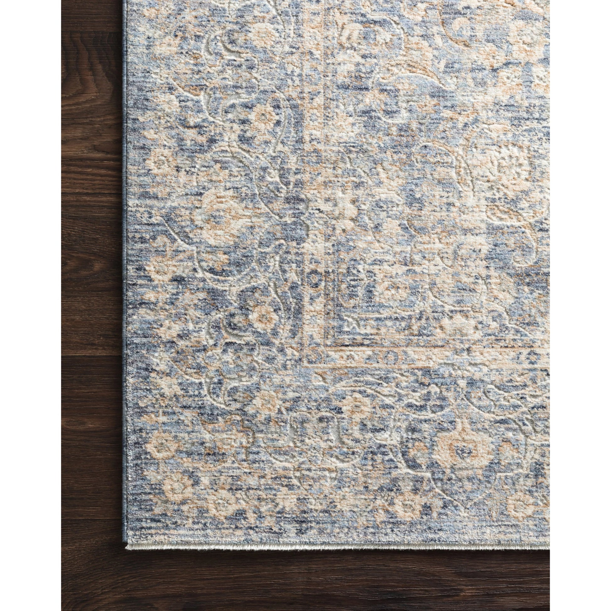 Pandora PAN-01 Rug by Loloi. Made from 100% polyester in a traditional style.