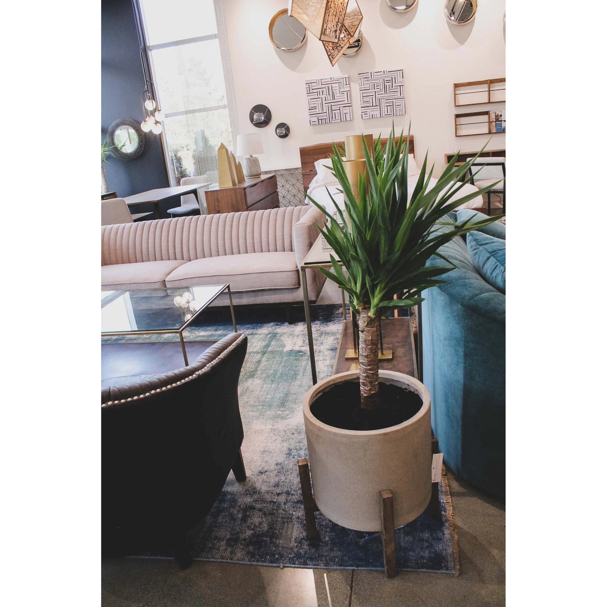 Patio Round Large Standing Pot by LH Imports. Made from unique in a modern style.
