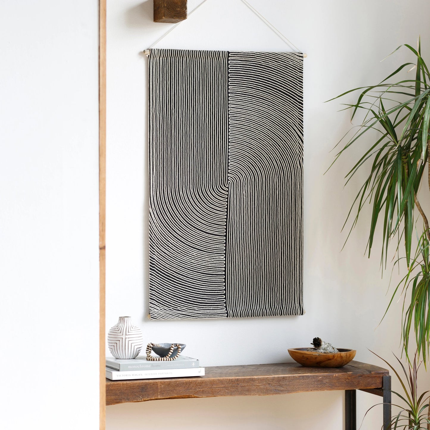 004 SR-754255 | Lifestyle | Pax - 21995 by Livabliss. Made from 100% cotton, 100% wood in a eclectic & global style.