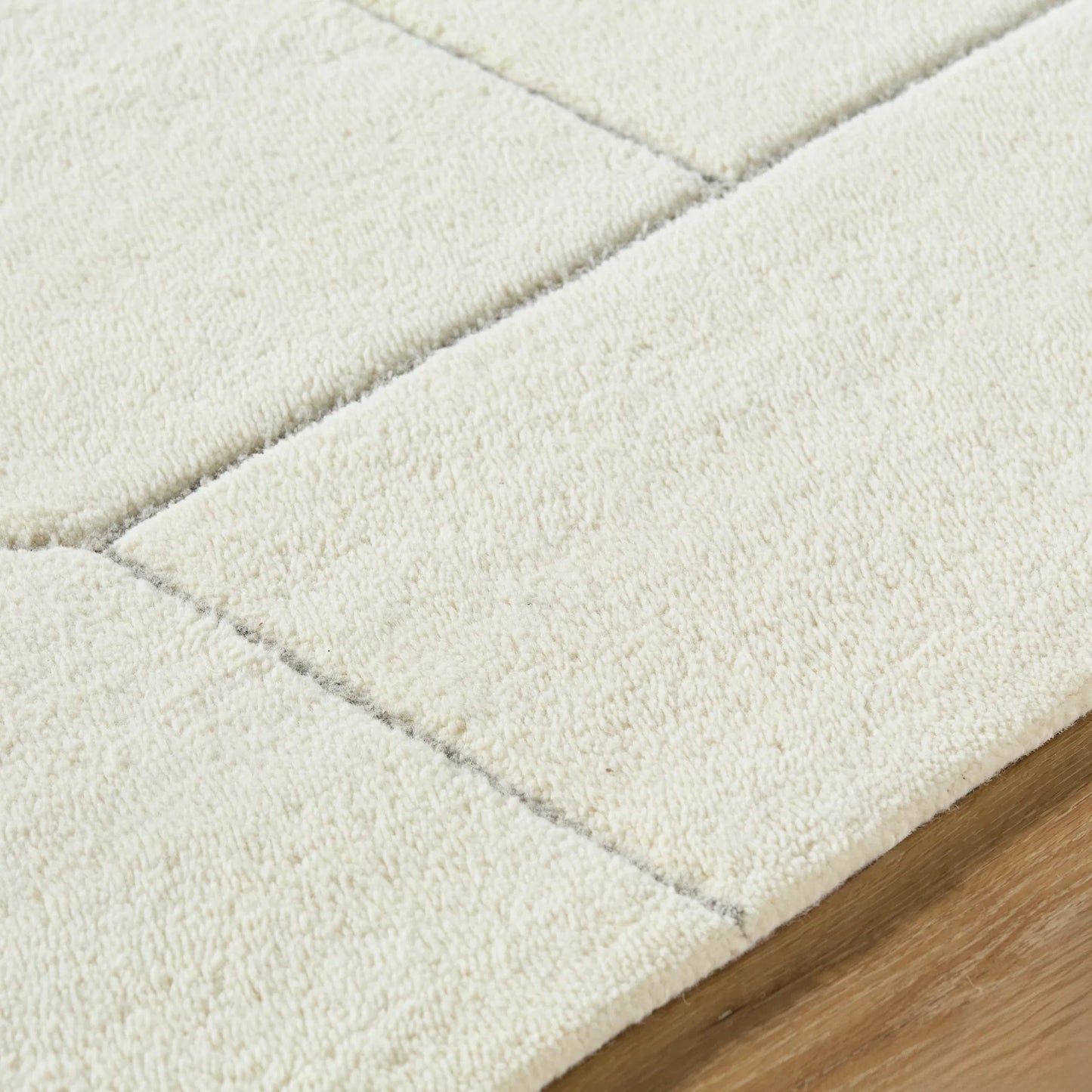 003 SI-2257967,SI-2257968,SI-2257969 | Closeup | Portobello PBO-2316 Rug by Livabliss in ivory, charcoal. Made from wool in a unique style.