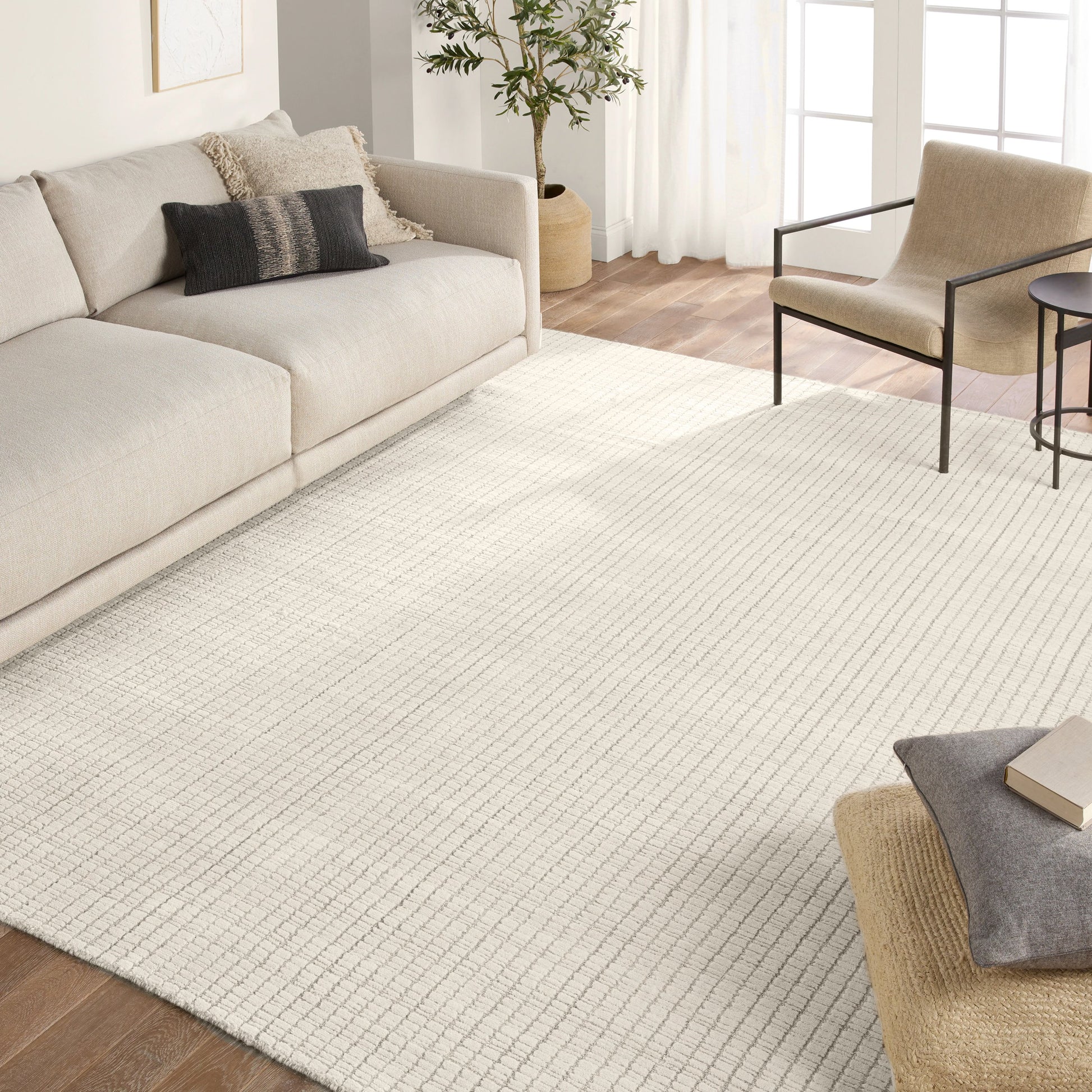 Sundance Rug by Jaipur Living in gray, cream. Made from 60% polyester, 40% wool in a unique style.