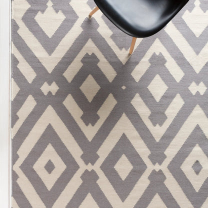 Paddington PDG-2020 Rug by Surya. Made from 100% wool in a unique style.