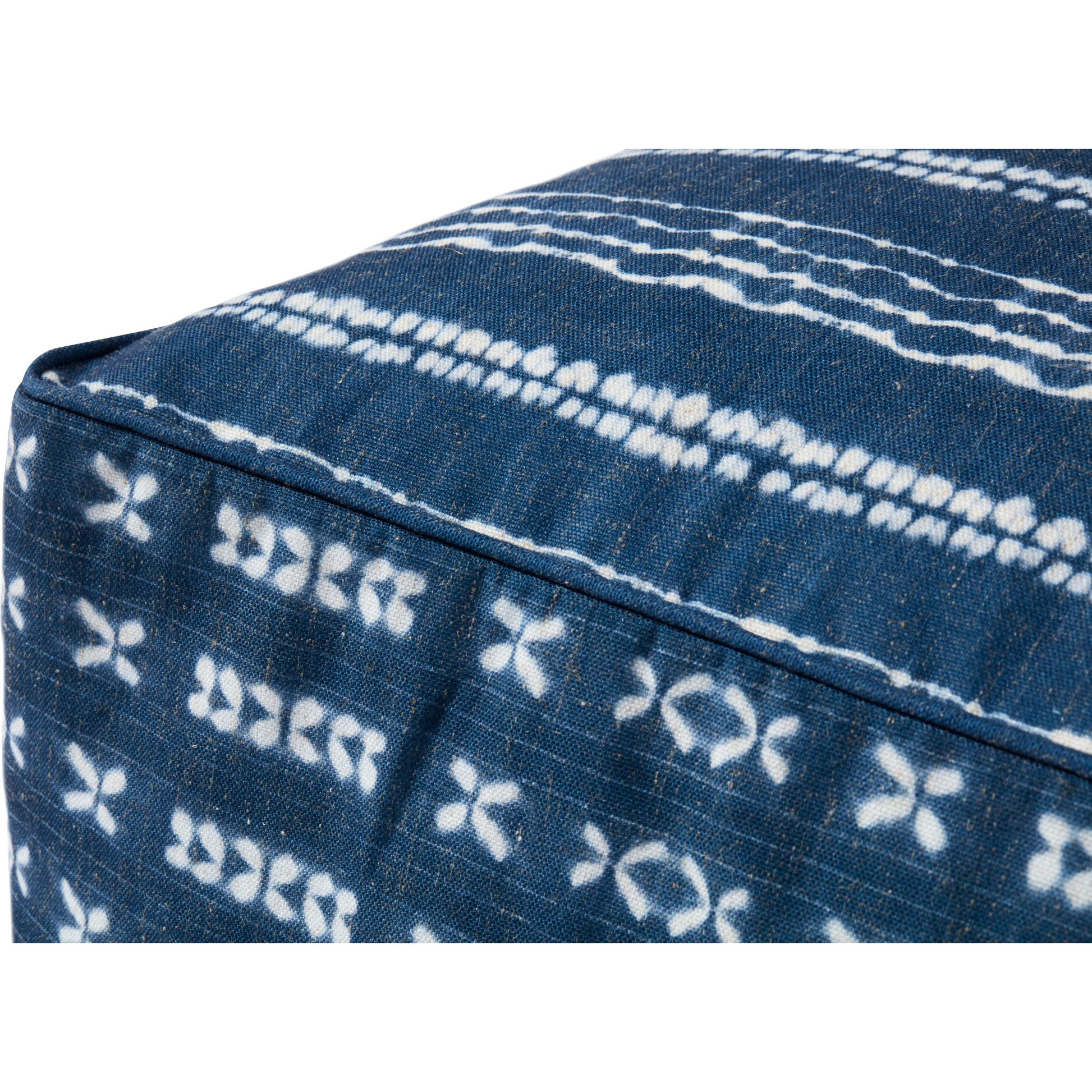 PF0007 Pouf by Loloi in indigo, ivory. Made from polyester, linen in a modern style.