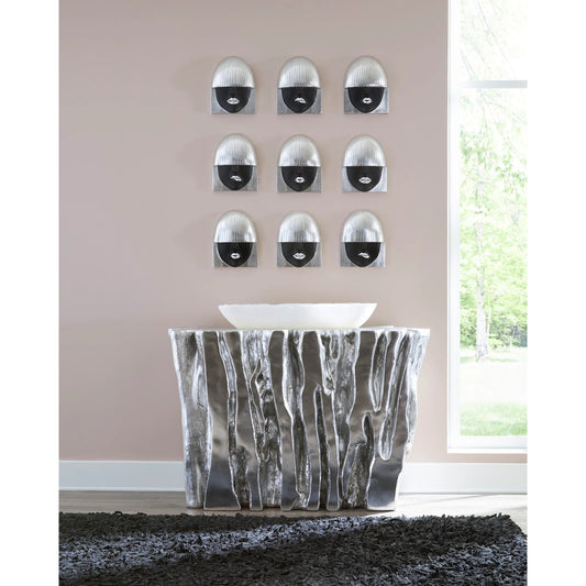 Fashion Faces Small Black and Silver Wall Art Set by Phillips Collection in black, silver and silver leaf. Made from resin in a modern style.