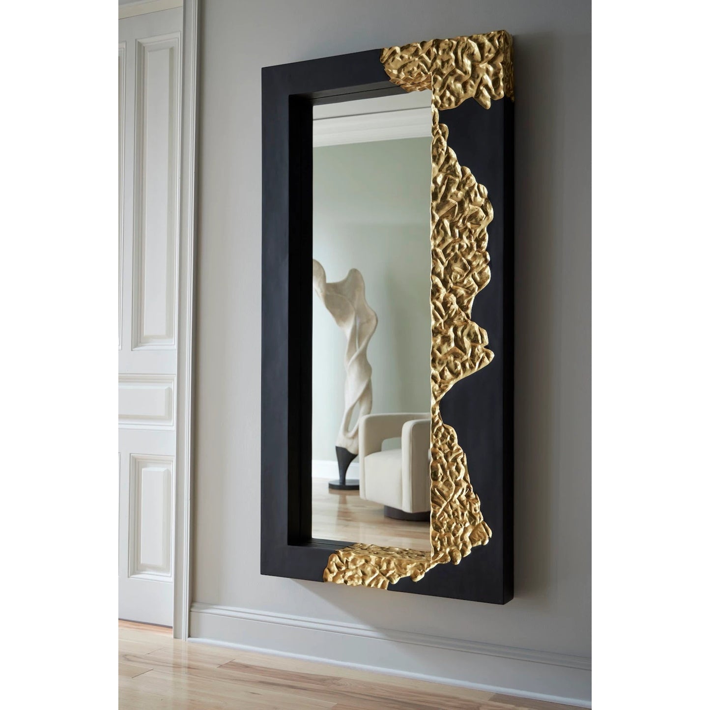 003 SI-1944909 | Lifestyle | Mercury Rectangular Black Gold Mirror by Phillips Collection in black, gold and gold leaf. Made from resin in a modern style.