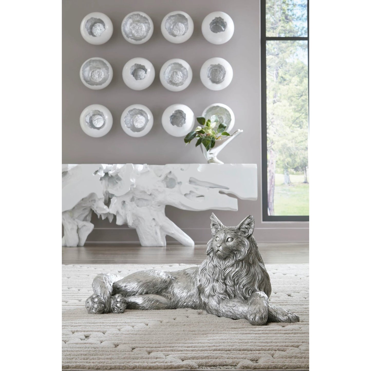 008 SI-2065428 | Lifestyle | Cat Sculpture Silver Leaf by Phillips Collection in silver and silver leaf. Made from resin in a modern style.