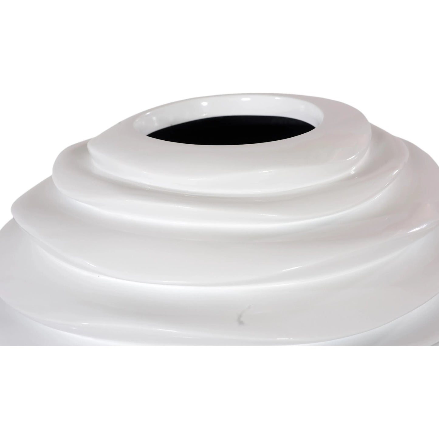 009 SR-820957 | Closeup | Spiral Planter by Phillips Collection in white. Made from resin in a modern style.