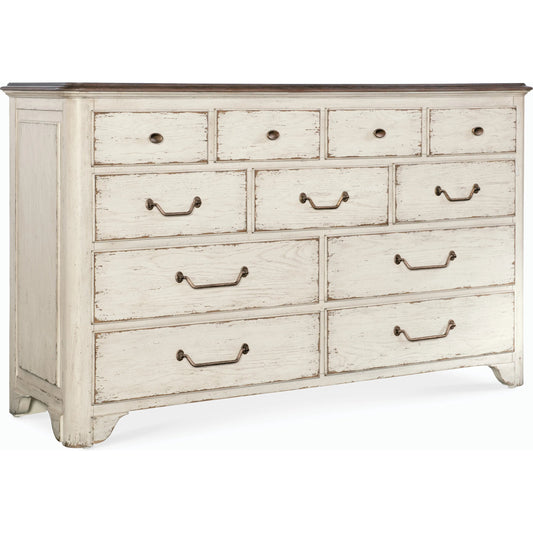 Americana 11-Drawer Dresser by Hooker Furniture. Made from oak veneers and cedar veneers with solid-wood edge top in a cottage & farmhouse style.