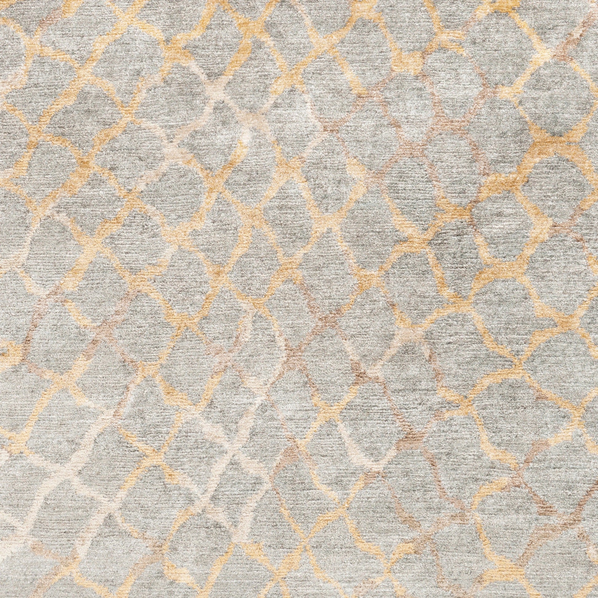 Platinum Rug - 736 by Surya. Made from 100% viscose in a unique style.