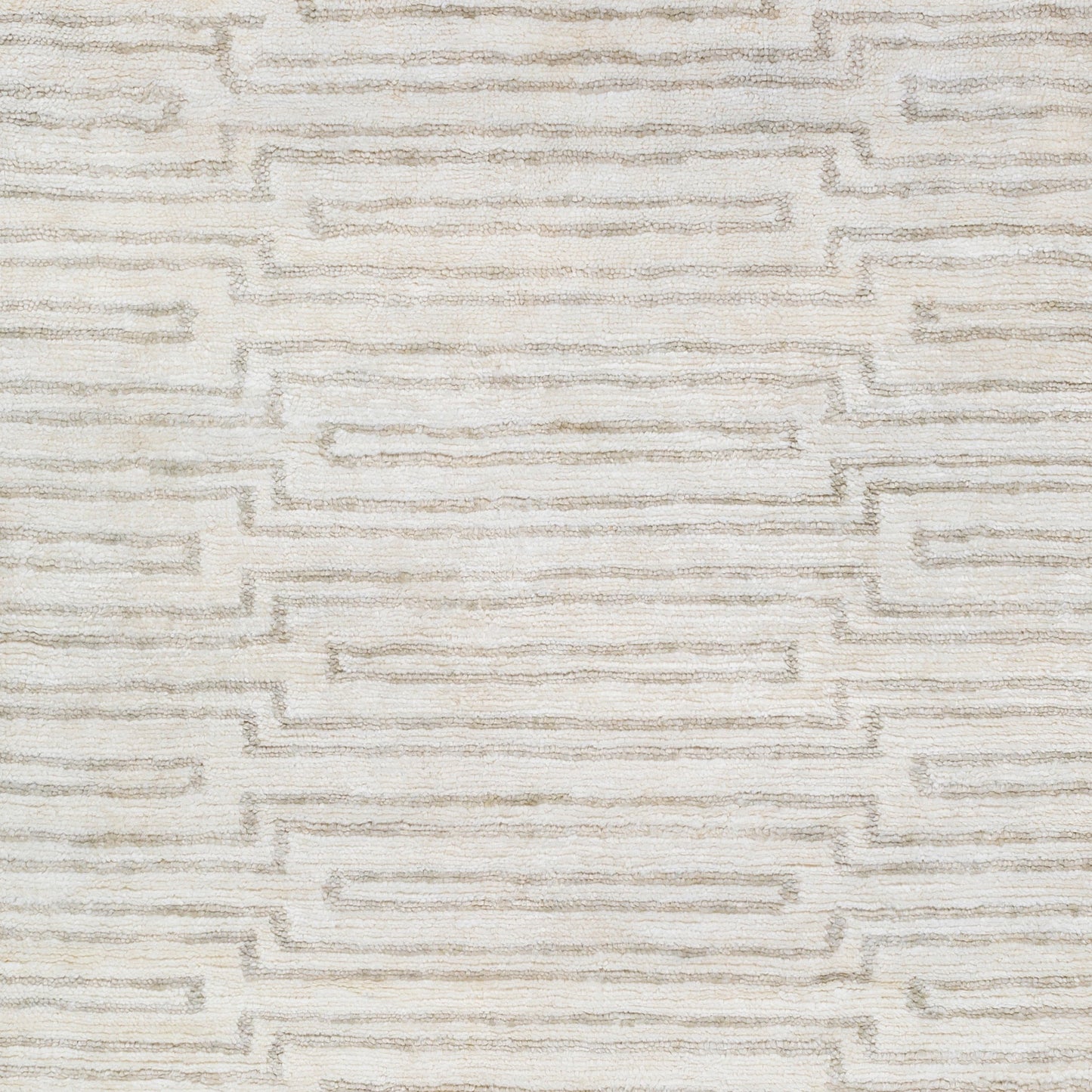 012 99684-18472,99684-18474,99684-25064 | Closeup | Platinum Rug - 734 by Surya. Made from 100% viscose in a unique style.