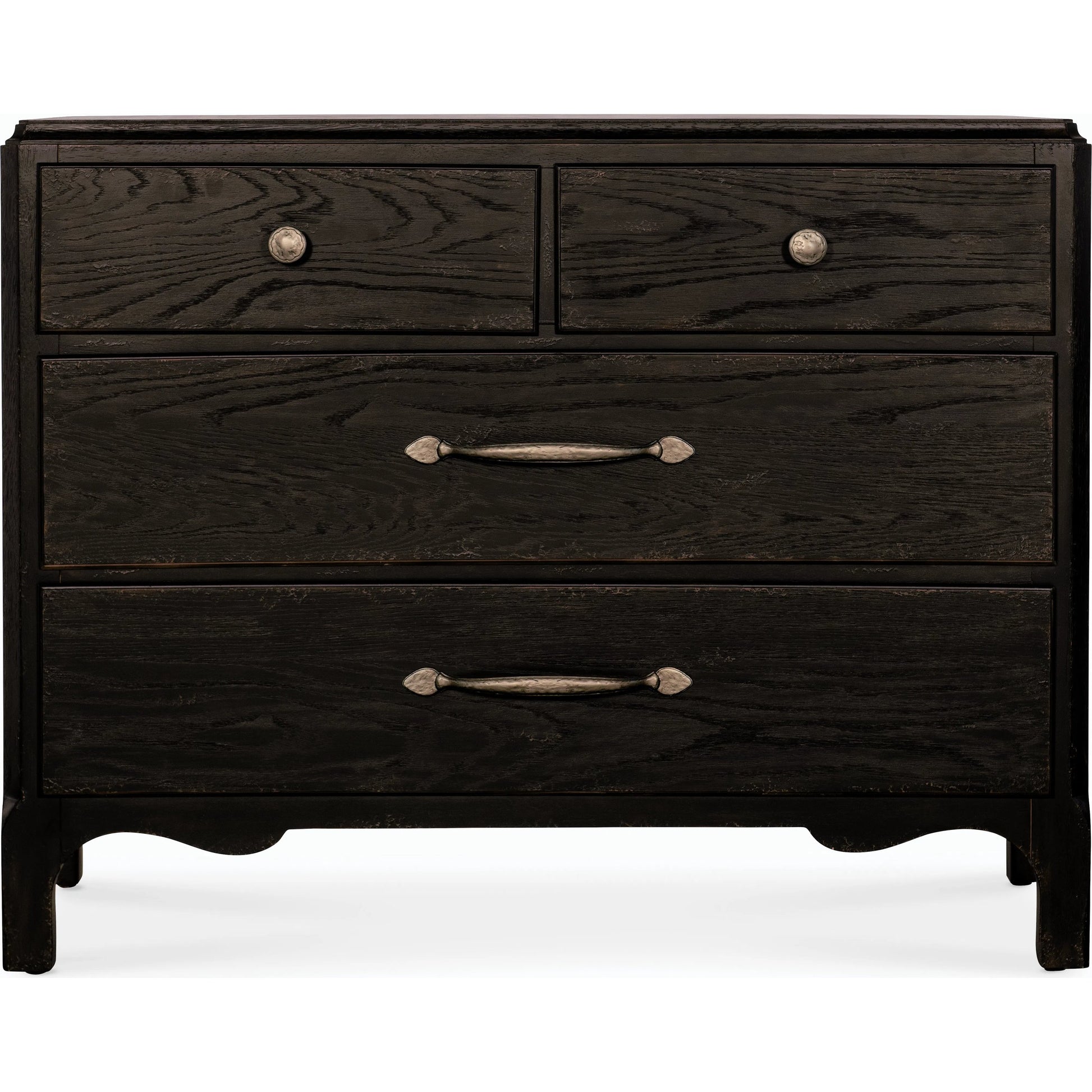 Americana Bachelor Chest by Hooker Furniture. Made from oak veneers with solid-wood edge top in a traditional style.