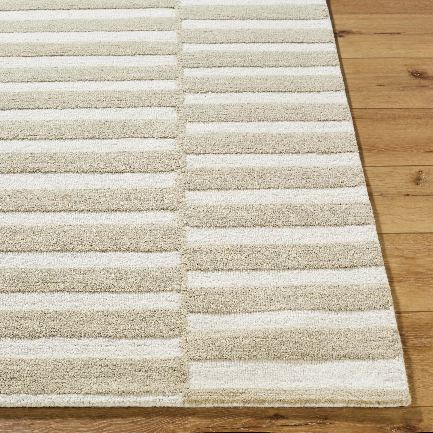 011 SI-2246268,SI-2246269,SI-2246270,SI-2246271,SI-2246272 | Closeup | Idaho PNWID-2300 Rug by Our PNW Home x Livabliss. Made from wool in a unique style.