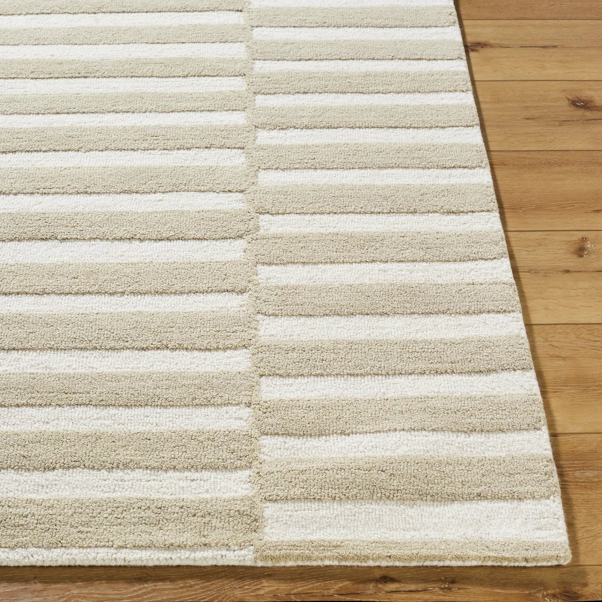 Idaho PNWID-2300 Rug by Our PNW Home x Livabliss. Made from wool in a unique style.