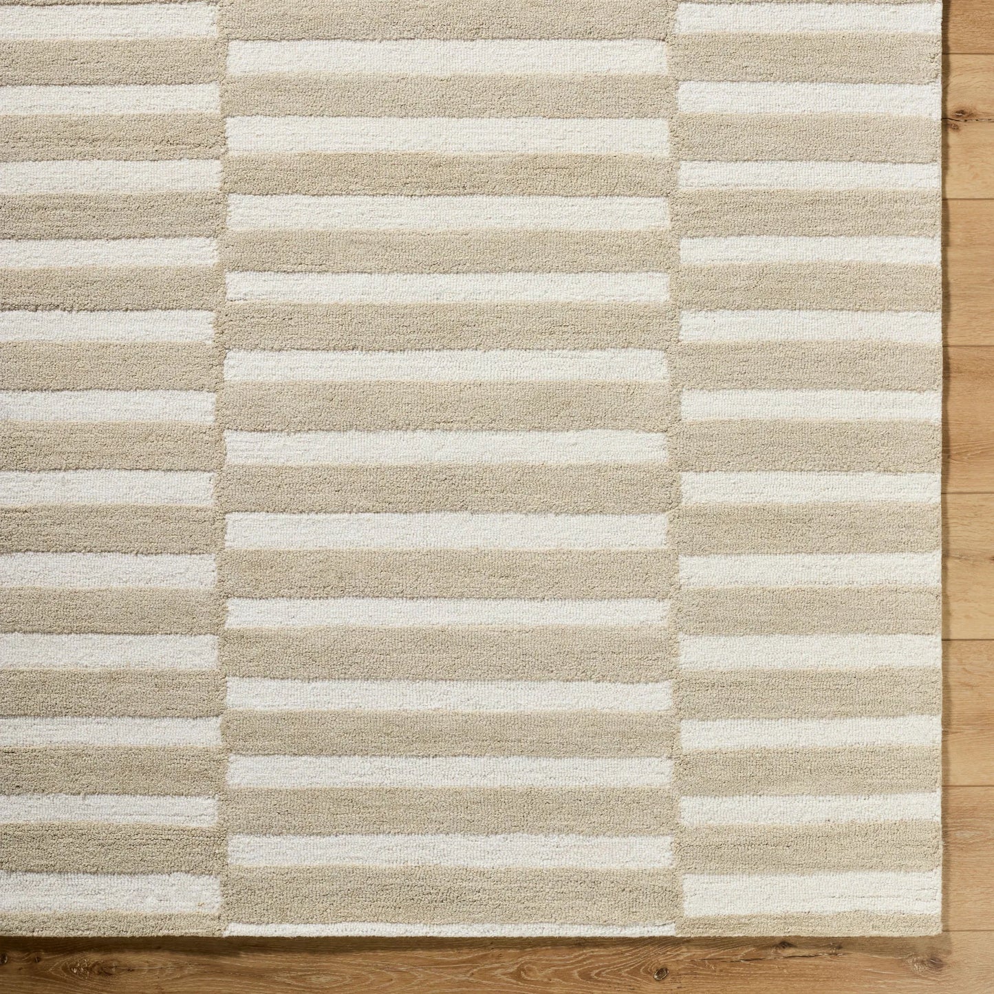 014 SI-2246268,SI-2246269,SI-2246270,SI-2246271,SI-2246272 | Closeup | Idaho PNWID-2300 Rug by Our PNW Home x Livabliss. Made from wool in a unique style.