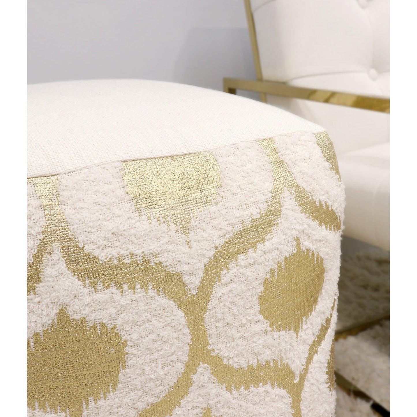 021 SR-702411 | Closeup | Grand Canyon Pouf by Pasargad Home. Made from cotton in a modern style.