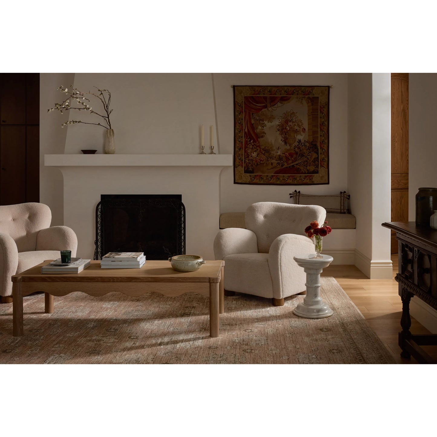 008 SI-2377868,SI-2377869,SI-2377872,SI-2377873,SI-2377875,SI-2377877,SI-2377879,SI-2437591 | Lifestyle | Priscilla PRL-08 Rug by Loloi in blush, multi. Made from 100% polyester in a unique style.