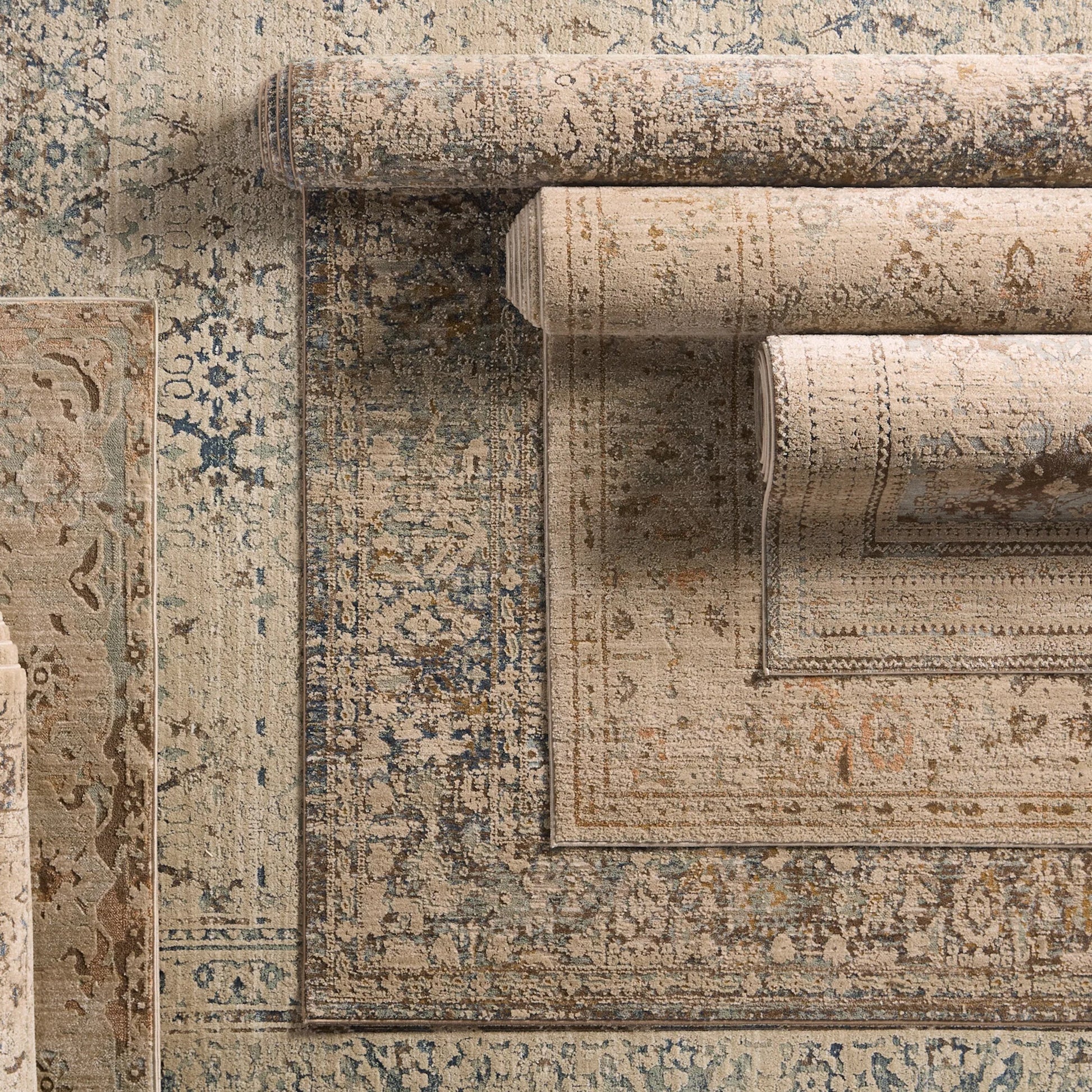 Patterned Silence PSE05 Rug by Jaipur Living in gray, yellow, gold. Made from 70% polypropylene 30% polyester in a unique style.