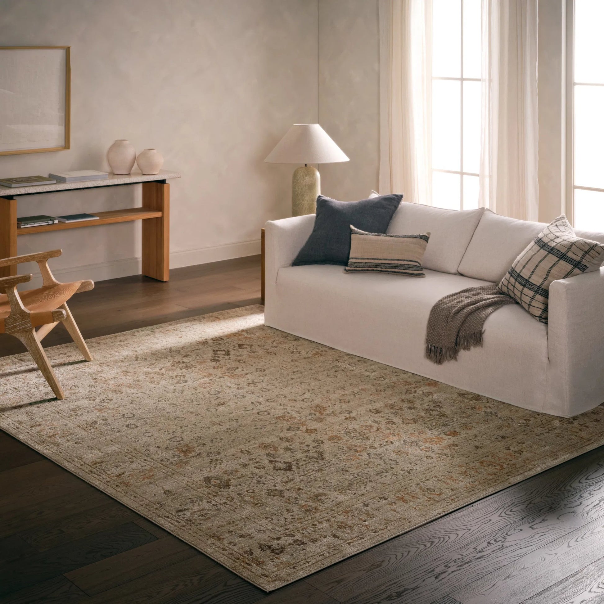 Patterned Silence PSE05 Rug by Jaipur Living in gray, yellow, gold. Made from 70% polypropylene 30% polyester in a unique style.
