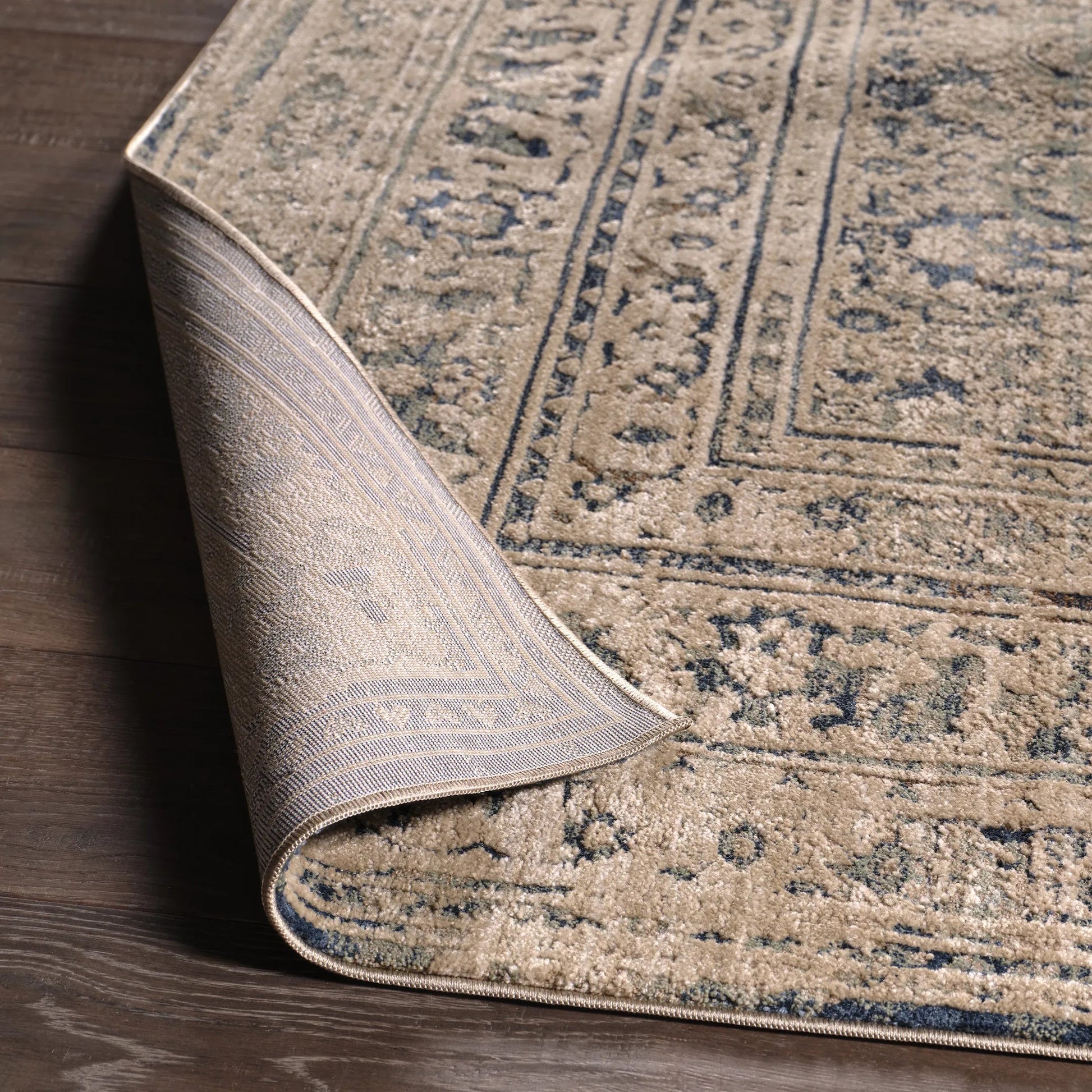Patterned Silence PSE06 Rug by Jaipur Living in blue, gray. Made from 70% polypropylene 30% polyester in a unique style.