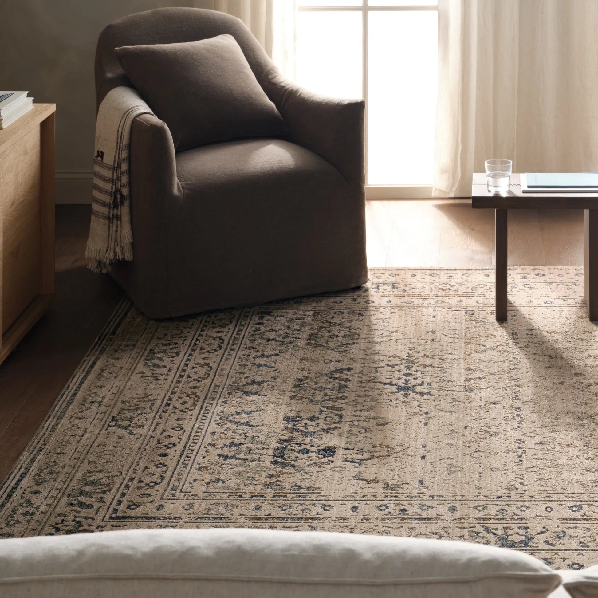 Patterned Silence PSE06 Rug by Jaipur Living in blue, gray. Made from 70% polypropylene 30% polyester in a unique style.