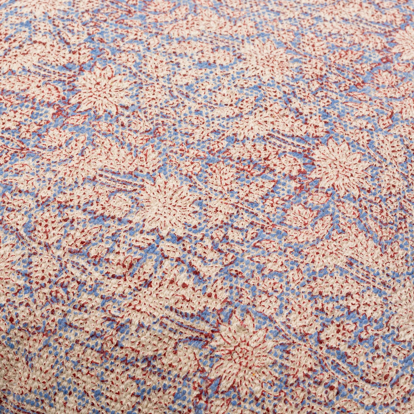 004 SI-1889002,SI-1889003,SI-1889004,SI-1889005,SI-1889006,SI-1889007 | Closeup | Prisha Pillow - 9497 by Livabliss in brick red, light beige. Made from 100% cotton in a unique style.