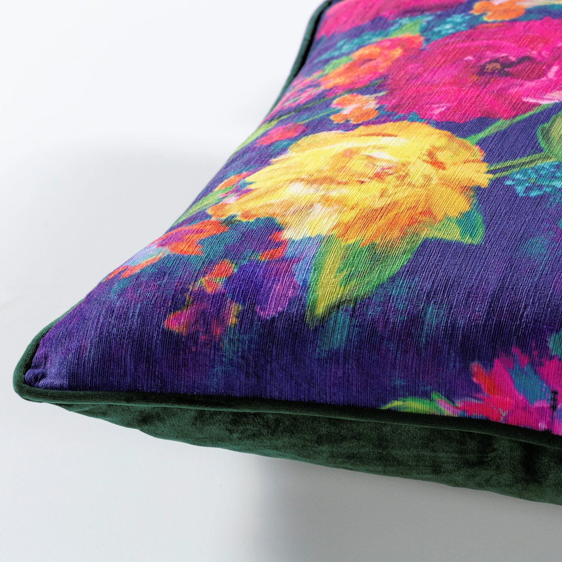 Posy Pillow - 7032 by Surya in dark green, navy. Made from 100% polyester in a unique style.