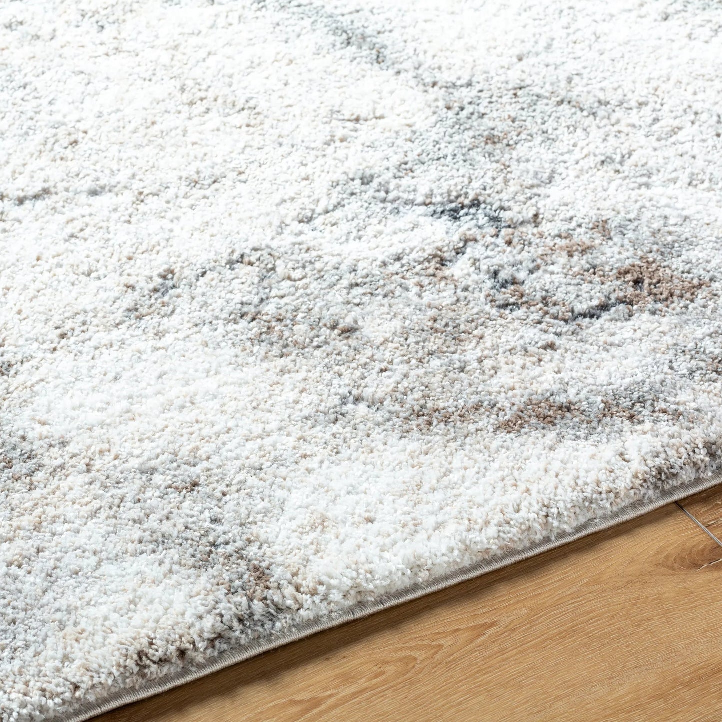 005 SI-2132634,SI-2132635,SI-2132636,SI-2132637 | Closeup | Portofino Rug - 526536 by Livabliss in white, light gray, beige, medium gray, taupe, medium brown. Made from face: 93% polypropylene, 7% polyester, warp: 100% cotton in a unique style.