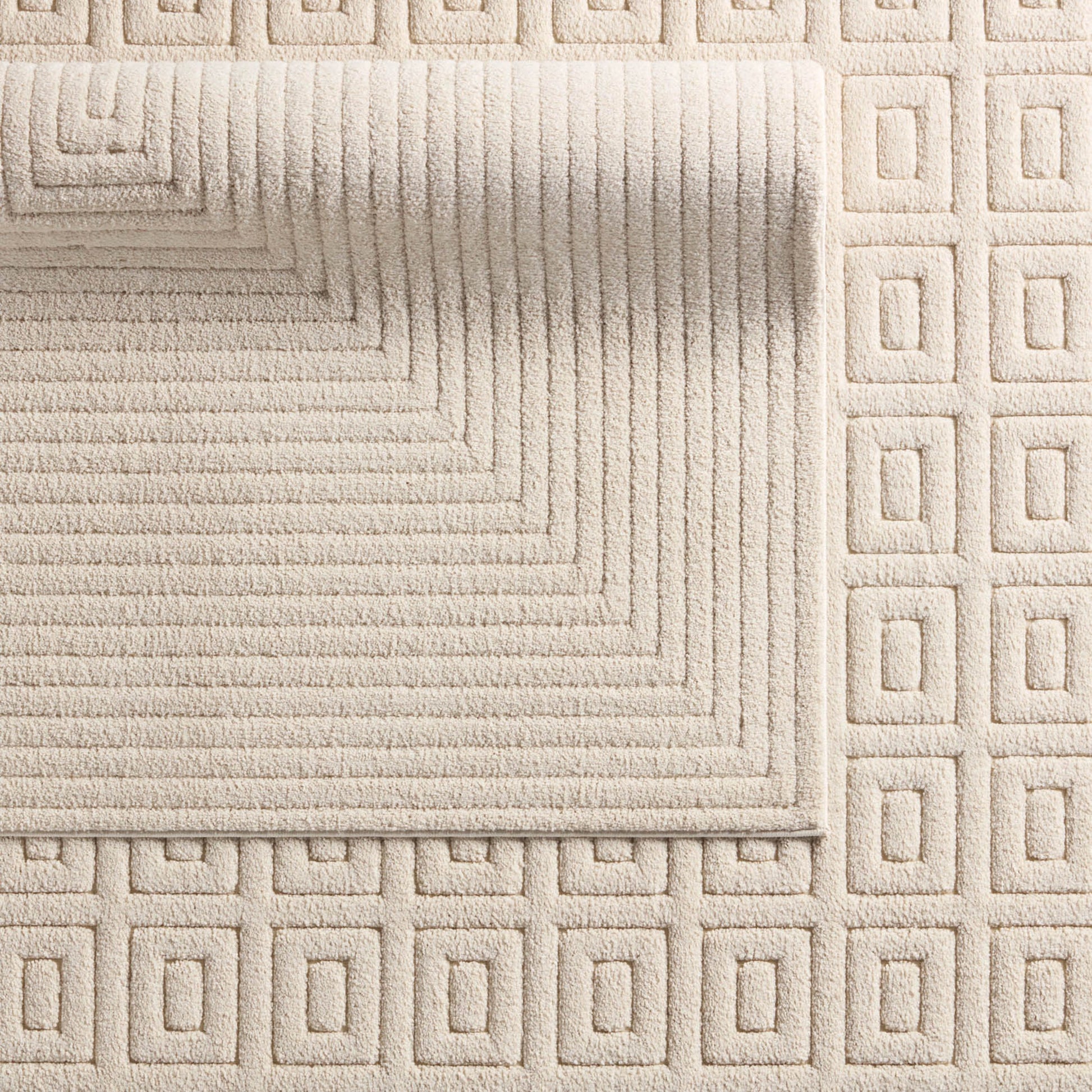Petros PTR06 Rug by Jaipur Living in cream. Made from 100% polyester in a unique style.