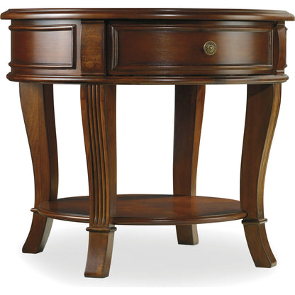 Brookhaven Lamp Table by Hooker Furniture in cherry. Made from cherry veneers in a traditional style.