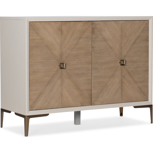 Lisette Hall Chest by Hooker Furniture in cream. Made from hardwoods in a modern style.