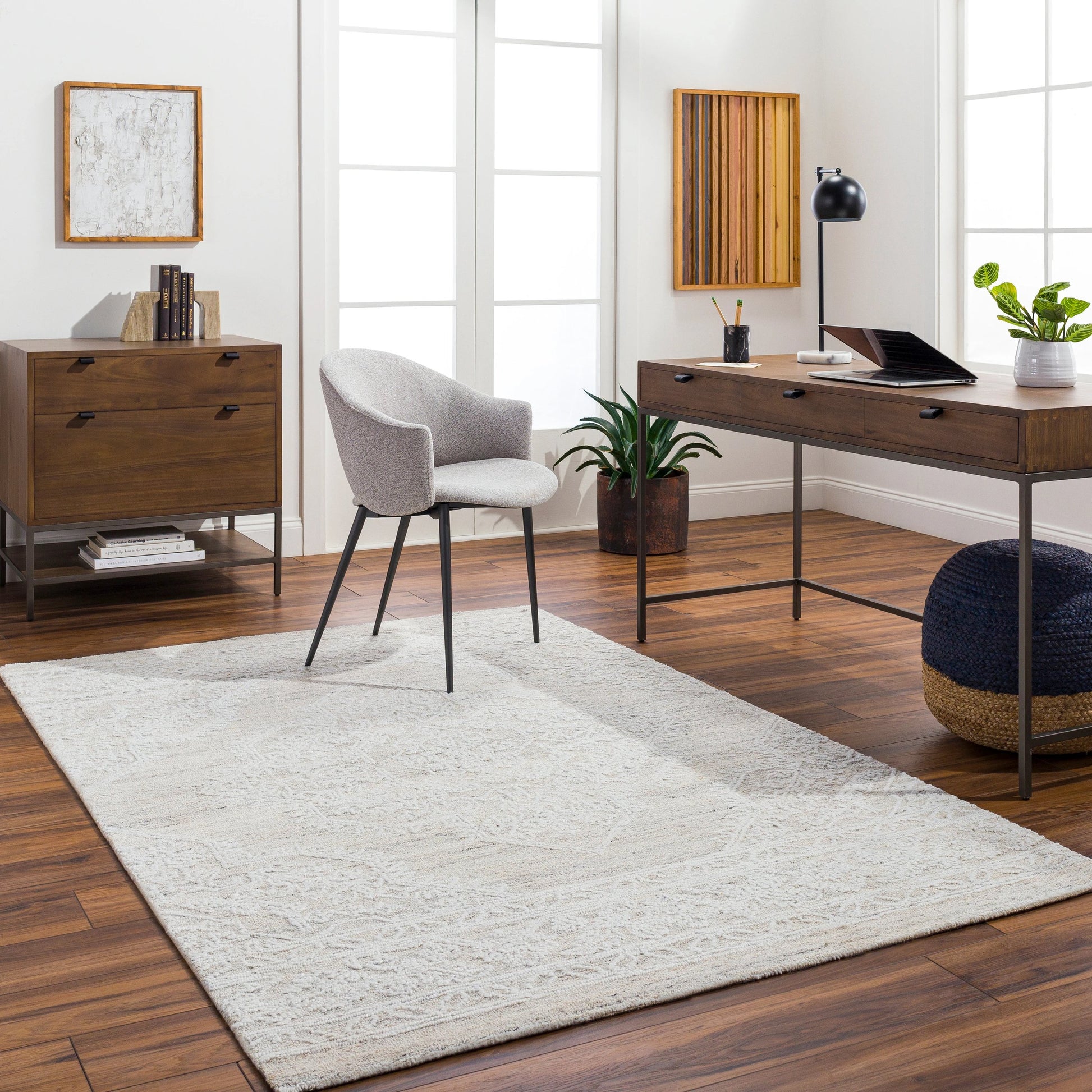 Piazza Rug by Livabliss. Made from 100% recycled pet yarn in a modern style.